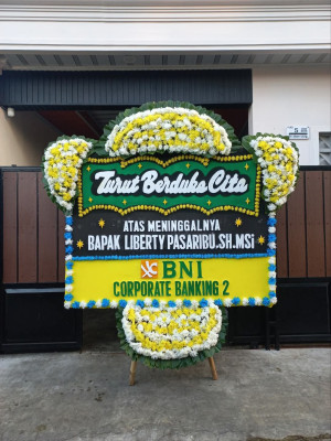Papan Bunga Duka di Ulu Pungkut