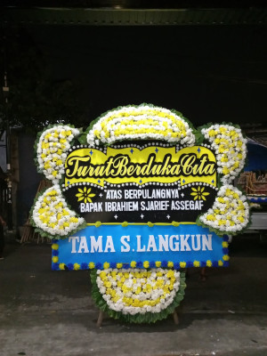 Papan Bunga Duka di Ulu Pungkut