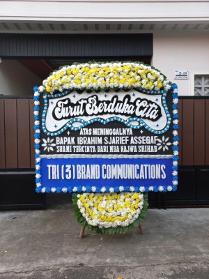 Papan Bunga Duka di Ulu Pungkut